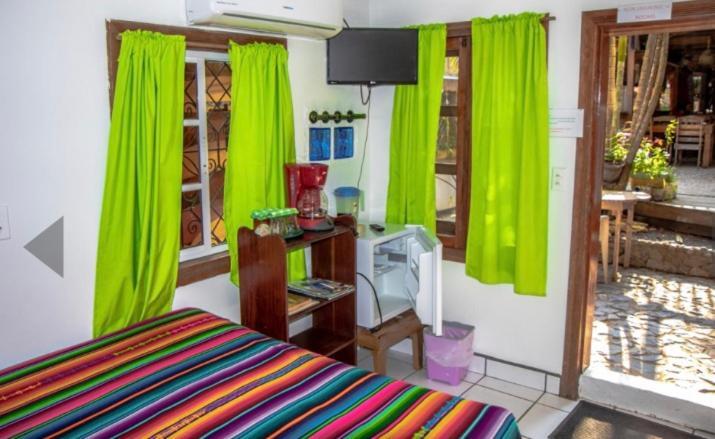 Sea Breeze Inn Вест-Энд Экстерьер фото